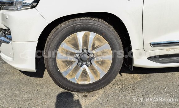 Buy Import Toyota Land Cruiser White Car in Import - Dubai in Curacao Buy Import Toyota Land Cruiser White Car in Import - Dubai in Curacao