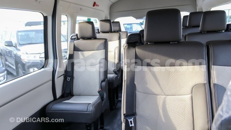 Big with watermark toyota hiace curacao import dubai 1860