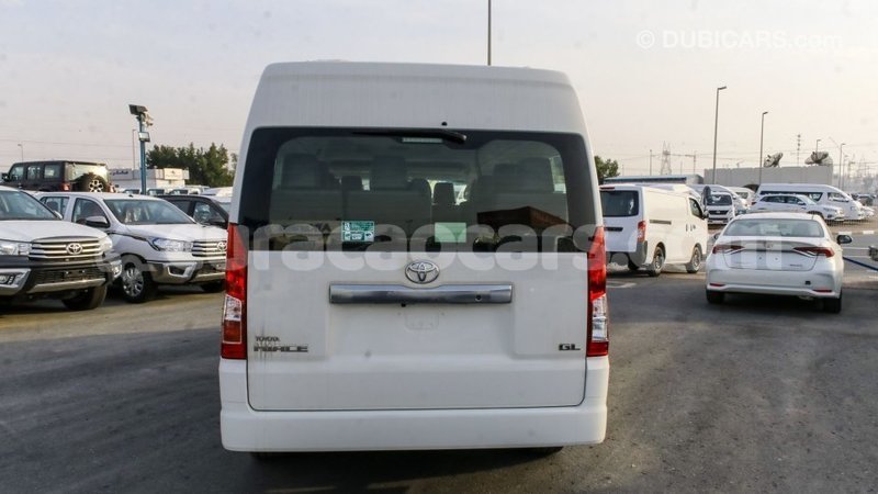 Big with watermark toyota hiace curacao import dubai 1860