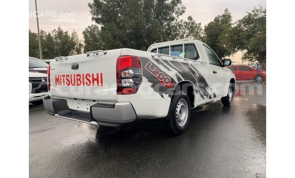 Buy Import Mitsubishi L200 White Car in Import - Dubai in Curacao Buy Import Mitsubishi L200 White Car in Import - Dubai in Curacao