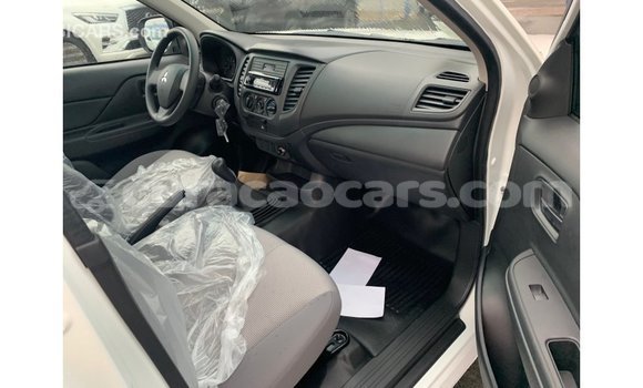 Buy Import Mitsubishi L200 White Car in Import - Dubai in Curacao Buy Import Mitsubishi L200 White Car in Import - Dubai in Curacao