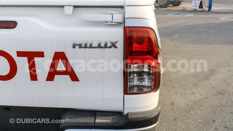 Big with watermark toyota hilux curacao import dubai 1870