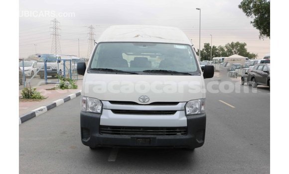 Buy Import Toyota Hiace White Car in Import - Dubai in Curacao Buy Import Toyota Hiace White Car in Import - Dubai in Curacao