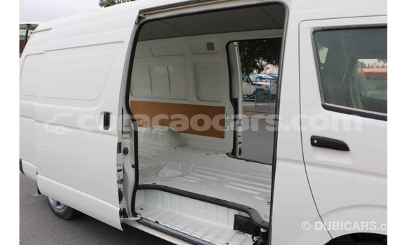 Buy Import Toyota Hiace White Car in Import - Dubai in Curacao Buy Import Toyota Hiace White Car in Import - Dubai in Curacao