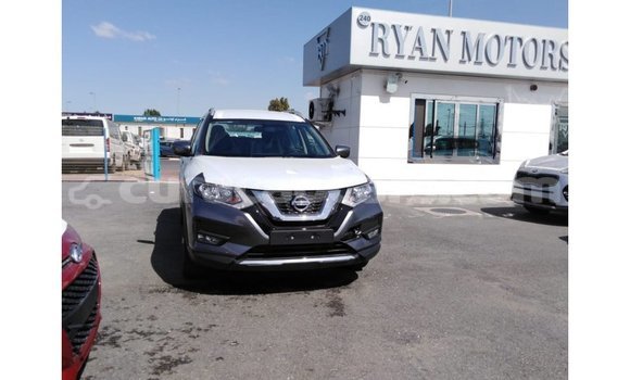 Buy Import Nissan Evalia Other Truck in Import - Dubai in Curacao