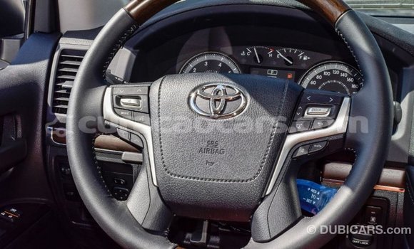 Buy Import Toyota Land Cruiser White Car in Import - Dubai in Curacao Buy Import Toyota Land Cruiser White Car in Import - Dubai in Curacao