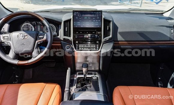 Buy Import Toyota Land Cruiser White Car in Import - Dubai in Curacao Buy Import Toyota Land Cruiser White Car in Import - Dubai in Curacao