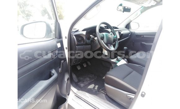 Buy Import Toyota Hilux White Car in Import - Dubai in Curacao Buy Import Toyota Hilux White Car in Import - Dubai in Curacao