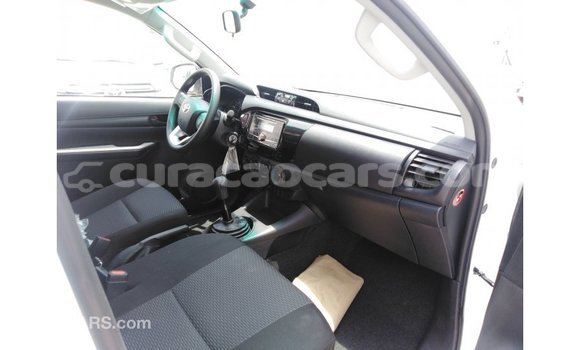 Buy Import Toyota Hilux White Car in Import - Dubai in Curacao Buy Import Toyota Hilux White Car in Import - Dubai in Curacao