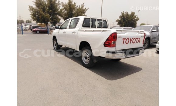 Buy Import Toyota Hilux White Car in Import - Dubai in Curacao Buy Import Toyota Hilux White Car in Import - Dubai in Curacao