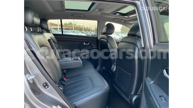 Big with watermark kia sportage curacao import dubai 1929