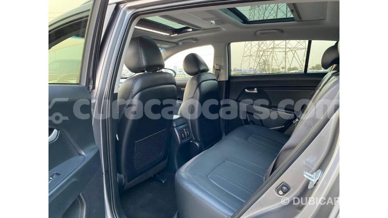 Big with watermark kia sportage curacao import dubai 1929
