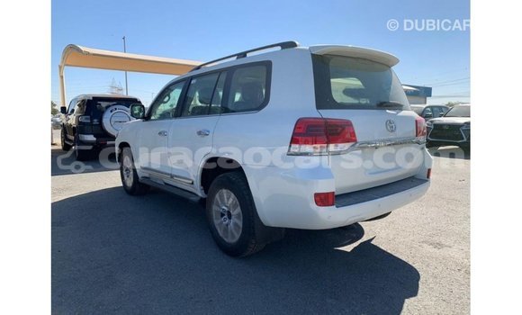 Buy Import Toyota Land Cruiser White Car in Import - Dubai in Curacao Buy Import Toyota Land Cruiser White Car in Import - Dubai in Curacao