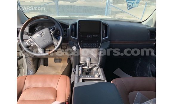 Buy Import Toyota Land Cruiser White Car in Import - Dubai in Curacao Buy Import Toyota Land Cruiser White Car in Import - Dubai in Curacao