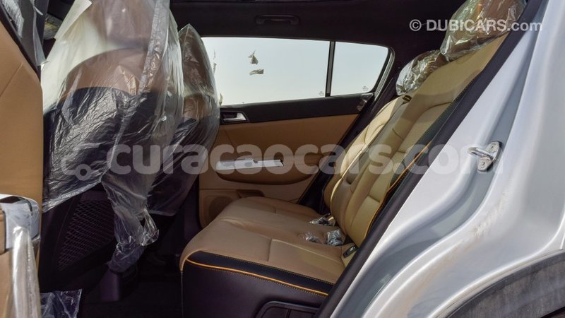 Big with watermark kia sportage curacao import dubai 1938