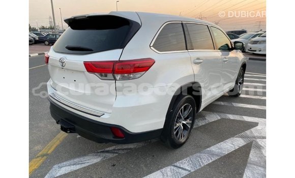 Buy Import Toyota Highlander White Car in Import - Dubai in Curacao Buy Import Toyota Highlander White Car in Import - Dubai in Curacao