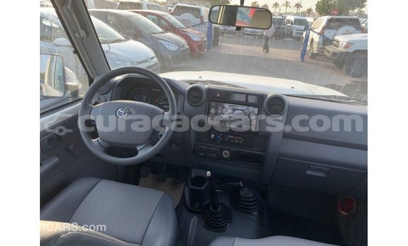 Buy Import Toyota Land Cruiser White Car in Import - Dubai in Curacao Buy Import Toyota Land Cruiser White Car in Import - Dubai in Curacao