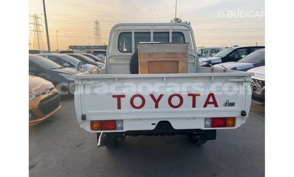 Buy Import Toyota Land Cruiser White Car in Import - Dubai in Curacao Buy Import Toyota Land Cruiser White Car in Import - Dubai in Curacao