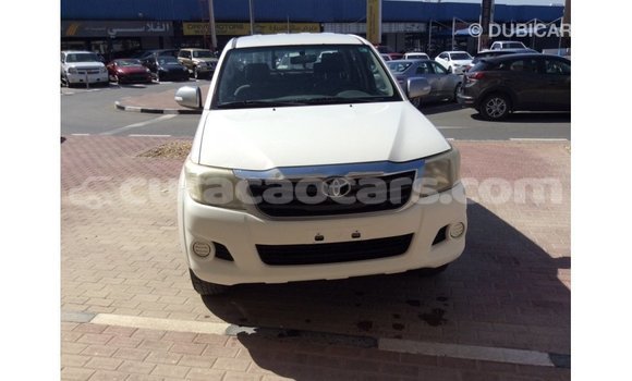 Buy Import Toyota Hilux White Car in Import - Dubai in Curacao Buy Import Toyota Hilux White Car in Import - Dubai in Curacao