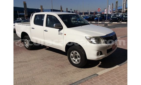 Buy Import Toyota Hilux White Car in Import - Dubai in Curacao Buy Import Toyota Hilux White Car in Import - Dubai in Curacao