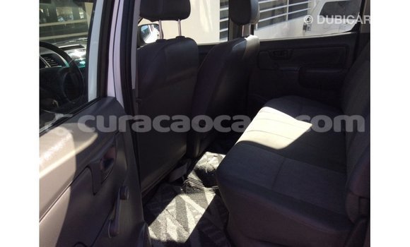 Buy Import Toyota Hilux White Car in Import - Dubai in Curacao Buy Import Toyota Hilux White Car in Import - Dubai in Curacao
