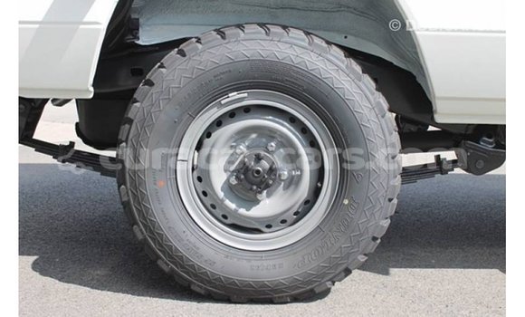 Buy Import Toyota Land Cruiser White Car in Import - Dubai in Curacao Buy Import Toyota Land Cruiser White Car in Import - Dubai in Curacao
