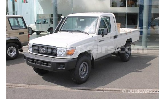 Buy Import Toyota Land Cruiser White Car in Import - Dubai in Curacao Buy Import Toyota Land Cruiser White Car in Import - Dubai in Curacao