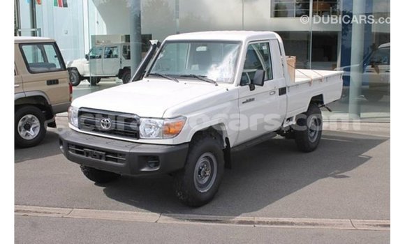 Buy Import Toyota Land Cruiser White Car in Import - Dubai in Curacao Buy Import Toyota Land Cruiser White Car in Import - Dubai in Curacao