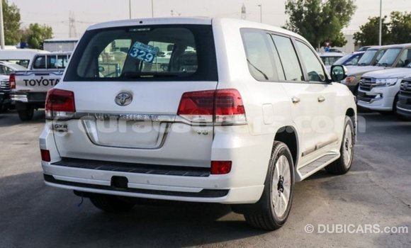 Buy Import Toyota Land Cruiser White Car in Import - Dubai in Curacao Buy Import Toyota Land Cruiser White Car in Import - Dubai in Curacao