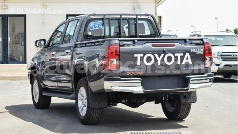 Big with watermark toyota hilux curacao import dubai 2010