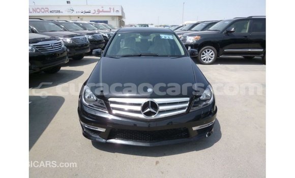 Buy Import Mercedes-Benz 200 Black Car in Import - Dubai in Curacao Buy Import Mercedes-Benz 200 Black Car in Import - Dubai in Curacao