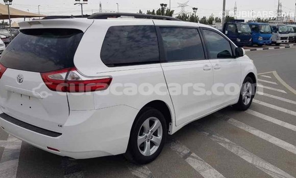 Buy Import Toyota Sienna White Car in Import - Dubai in Curacao Buy Import Toyota Sienna White Car in Import - Dubai in Curacao