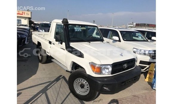 Buy Import Toyota Land Cruiser White Car in Import - Dubai in Curacao Buy Import Toyota Land Cruiser White Car in Import - Dubai in Curacao