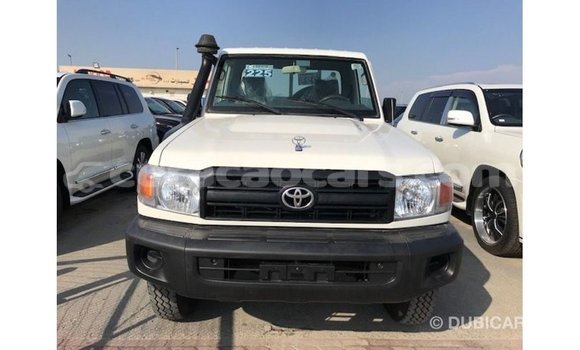 Buy Import Toyota Land Cruiser White Car in Import - Dubai in Curacao Buy Import Toyota Land Cruiser White Car in Import - Dubai in Curacao