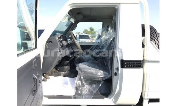 Buy Import Toyota Land Cruiser White Car in Import - Dubai in Curacao Buy Import Toyota Land Cruiser White Car in Import - Dubai in Curacao