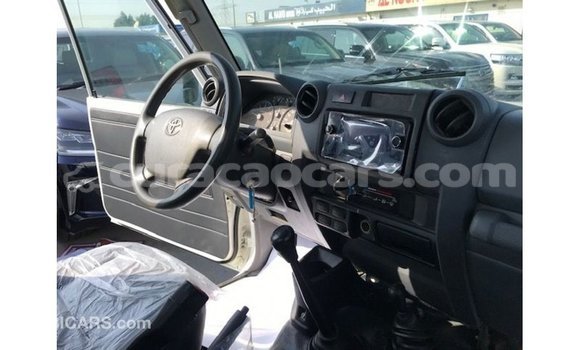 Buy Import Toyota Land Cruiser White Car in Import - Dubai in Curacao Buy Import Toyota Land Cruiser White Car in Import - Dubai in Curacao