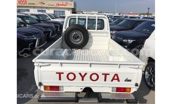 Buy Import Toyota Land Cruiser White Car in Import - Dubai in Curacao Buy Import Toyota Land Cruiser White Car in Import - Dubai in Curacao