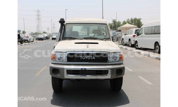 Buy Import Toyota Land Cruiser White Car in Import - Dubai in Curacao Buy Import Toyota Land Cruiser White Car in Import - Dubai in Curacao