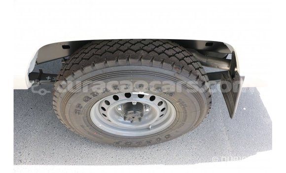 Buy Import Toyota Land Cruiser White Car in Import - Dubai in Curacao Buy Import Toyota Land Cruiser White Car in Import - Dubai in Curacao