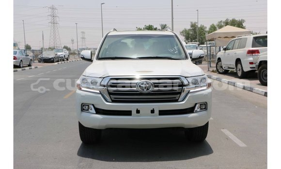 Buy Import Toyota Land Cruiser White Car in Import - Dubai in Curacao Buy Import Toyota Land Cruiser White Car in Import - Dubai in Curacao