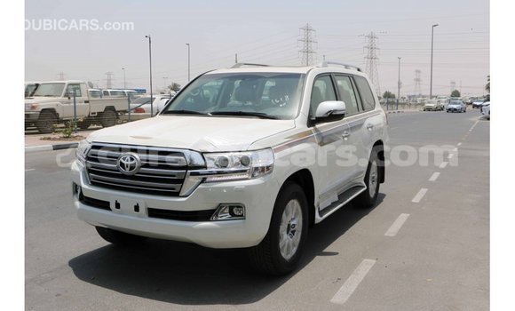 Buy Import Toyota Land Cruiser White Car in Import - Dubai in Curacao Buy Import Toyota Land Cruiser White Car in Import - Dubai in Curacao