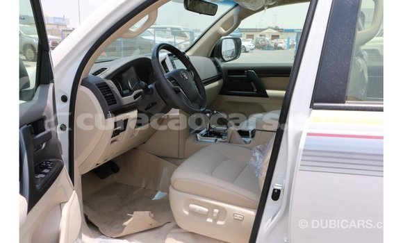 Buy Import Toyota Land Cruiser White Car in Import - Dubai in Curacao Buy Import Toyota Land Cruiser White Car in Import - Dubai in Curacao