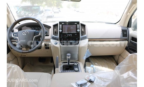 Buy Import Toyota Land Cruiser White Car in Import - Dubai in Curacao Buy Import Toyota Land Cruiser White Car in Import - Dubai in Curacao