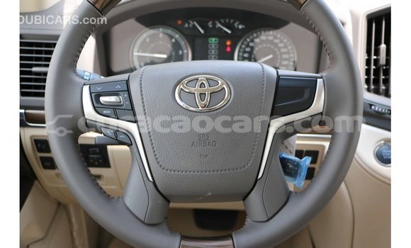 Buy Import Toyota Land Cruiser White Car in Import - Dubai in Curacao Buy Import Toyota Land Cruiser White Car in Import - Dubai in Curacao