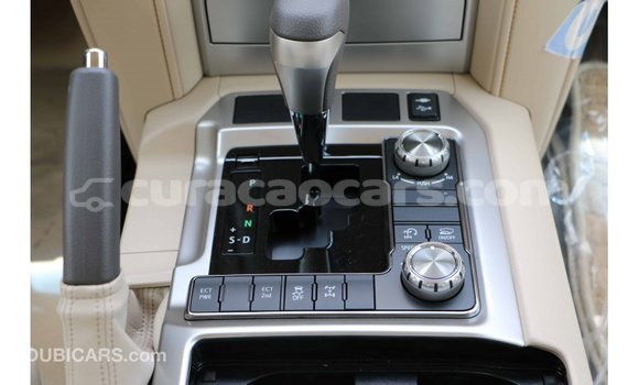 Buy Import Toyota Land Cruiser White Car in Import - Dubai in Curacao Buy Import Toyota Land Cruiser White Car in Import - Dubai in Curacao