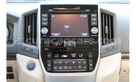 Buy Import Toyota Land Cruiser White Car in Import - Dubai in Curacao Buy Import Toyota Land Cruiser White Car in Import - Dubai in Curacao