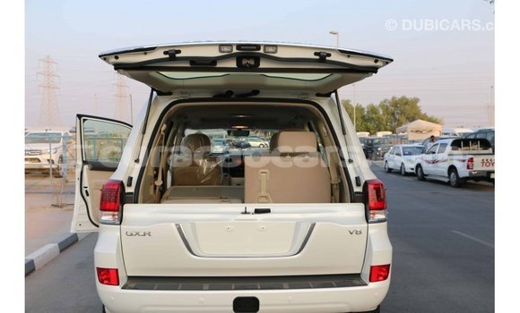 Buy Import Toyota Land Cruiser White Car in Import - Dubai in Curacao Buy Import Toyota Land Cruiser White Car in Import - Dubai in Curacao