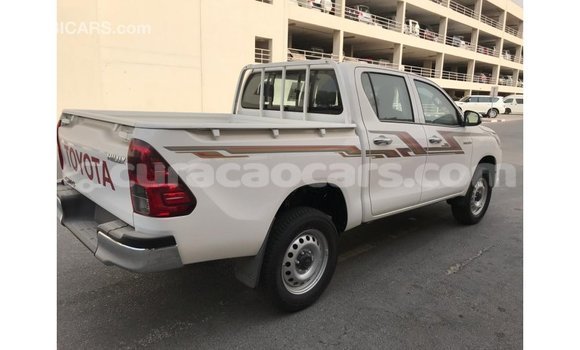 Buy Import Toyota Hilux White Car in Import - Dubai in Curacao Buy Import Toyota Hilux White Car in Import - Dubai in Curacao