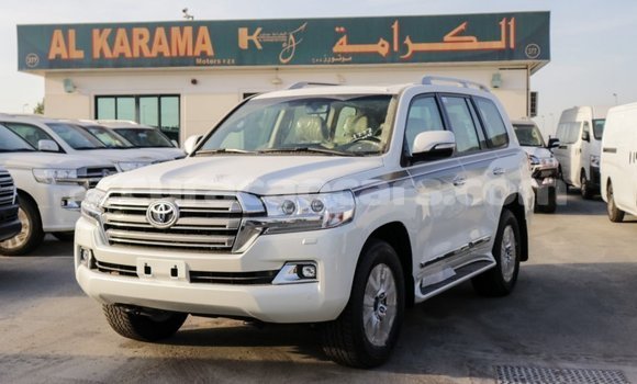 Buy Import Toyota Land Cruiser White Car in Import - Dubai in Curacao Buy Import Toyota Land Cruiser White Car in Import - Dubai in Curacao