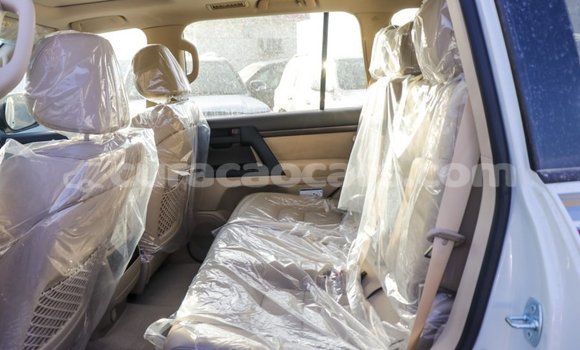 Buy Import Toyota Land Cruiser White Car in Import - Dubai in Curacao Buy Import Toyota Land Cruiser White Car in Import - Dubai in Curacao